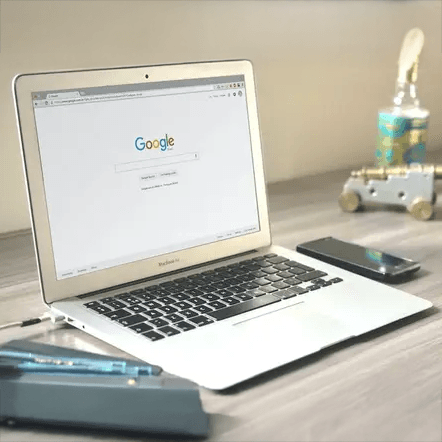 Google SEO Laptop